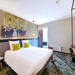 City Room